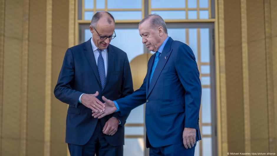 bestepede erdogan merz gorusmesi PigshrIv.jpg