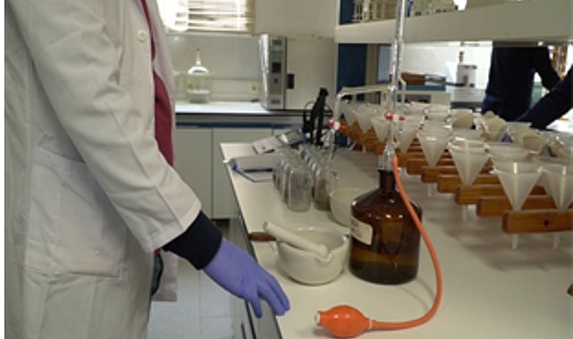 toprak analizi ile hem ciftci hem de toprak korunuyor Qlw8dMvQ.jpg