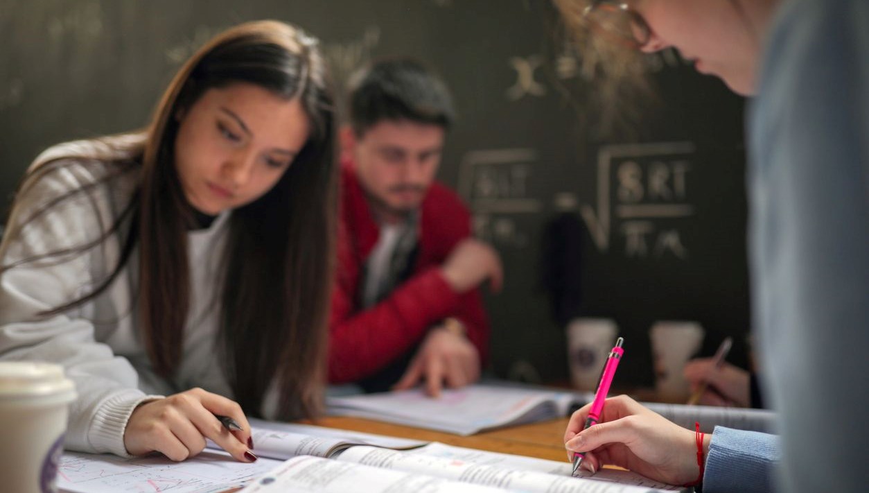 yapay zeka ogrencilerin yaraticiliklarini koreltiyor IicIth8q.jpg